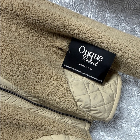 Onque Casual Women's Tan Sherpa Jacket - Picture 4 of 10